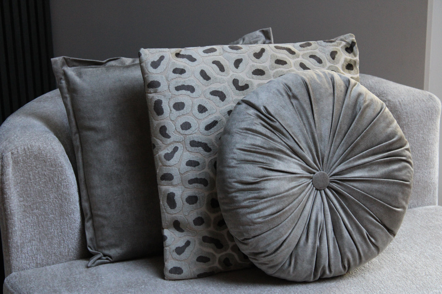 SIERKUSSEN | TAUPE | 45X45