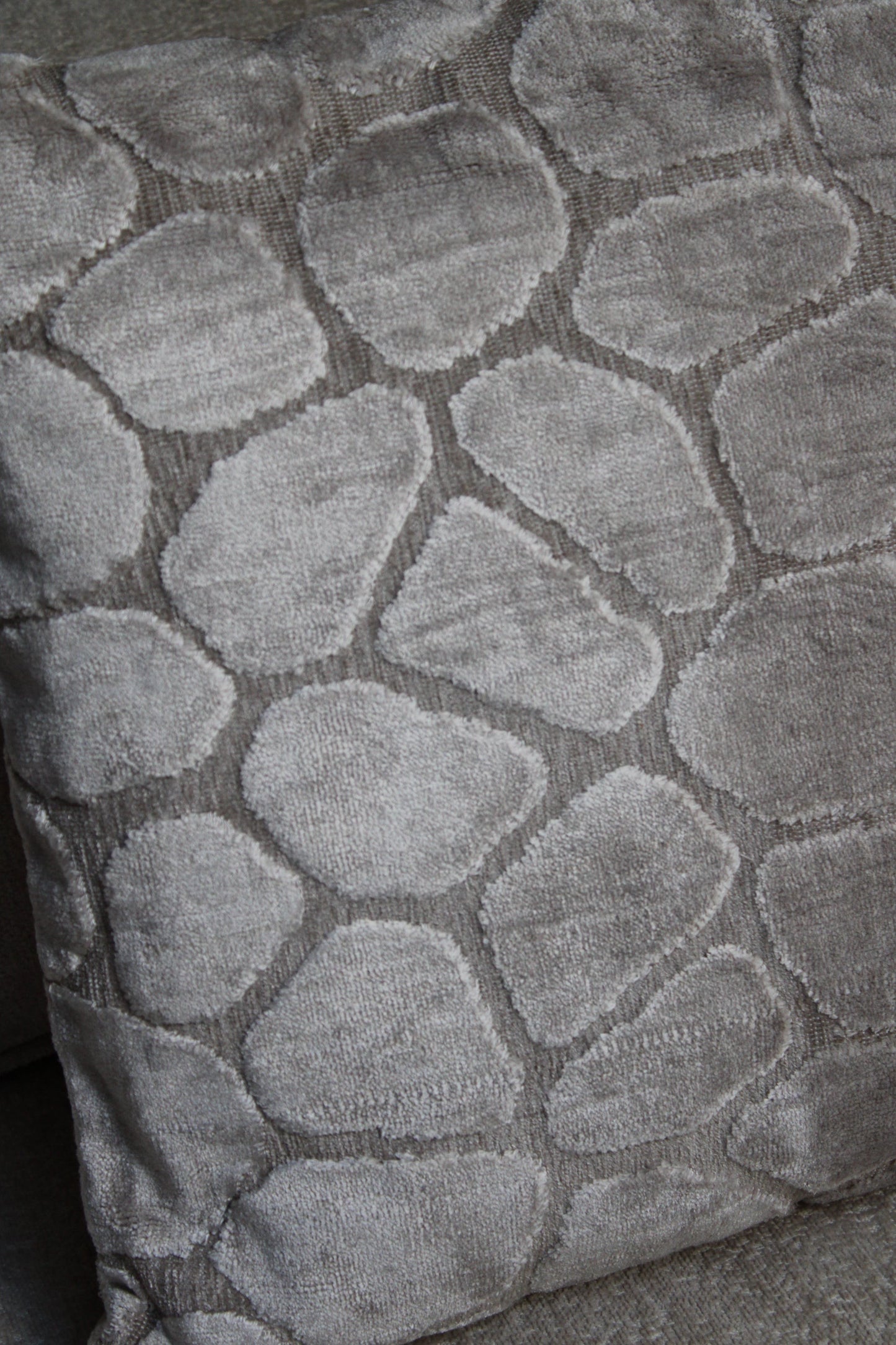 SIERKUSSEN ELINA | TAUPE | 45X45