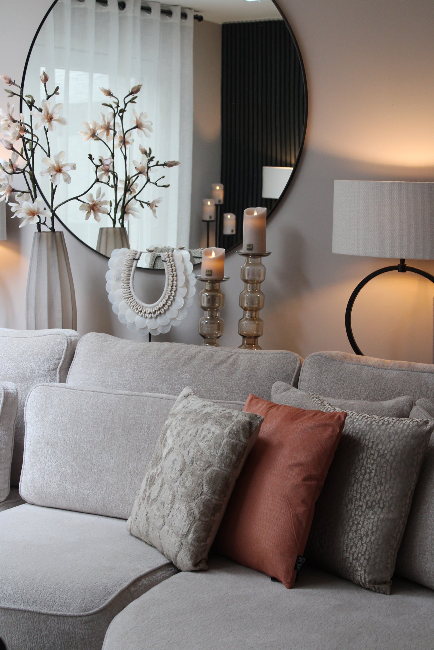 KUSSEN ZIFARI | LIGHT & LIVING | BEIGE