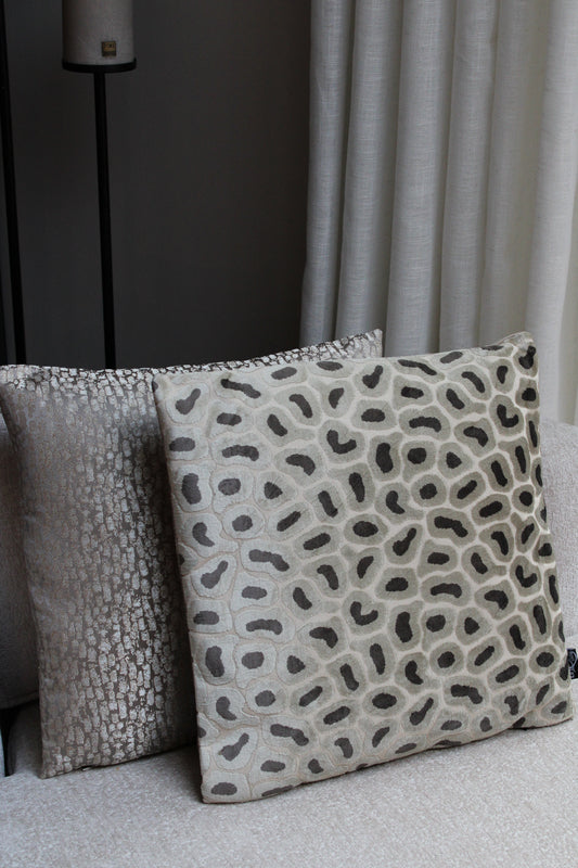 SIERKUSSEN MIRELLE | TAUPE | 45X45