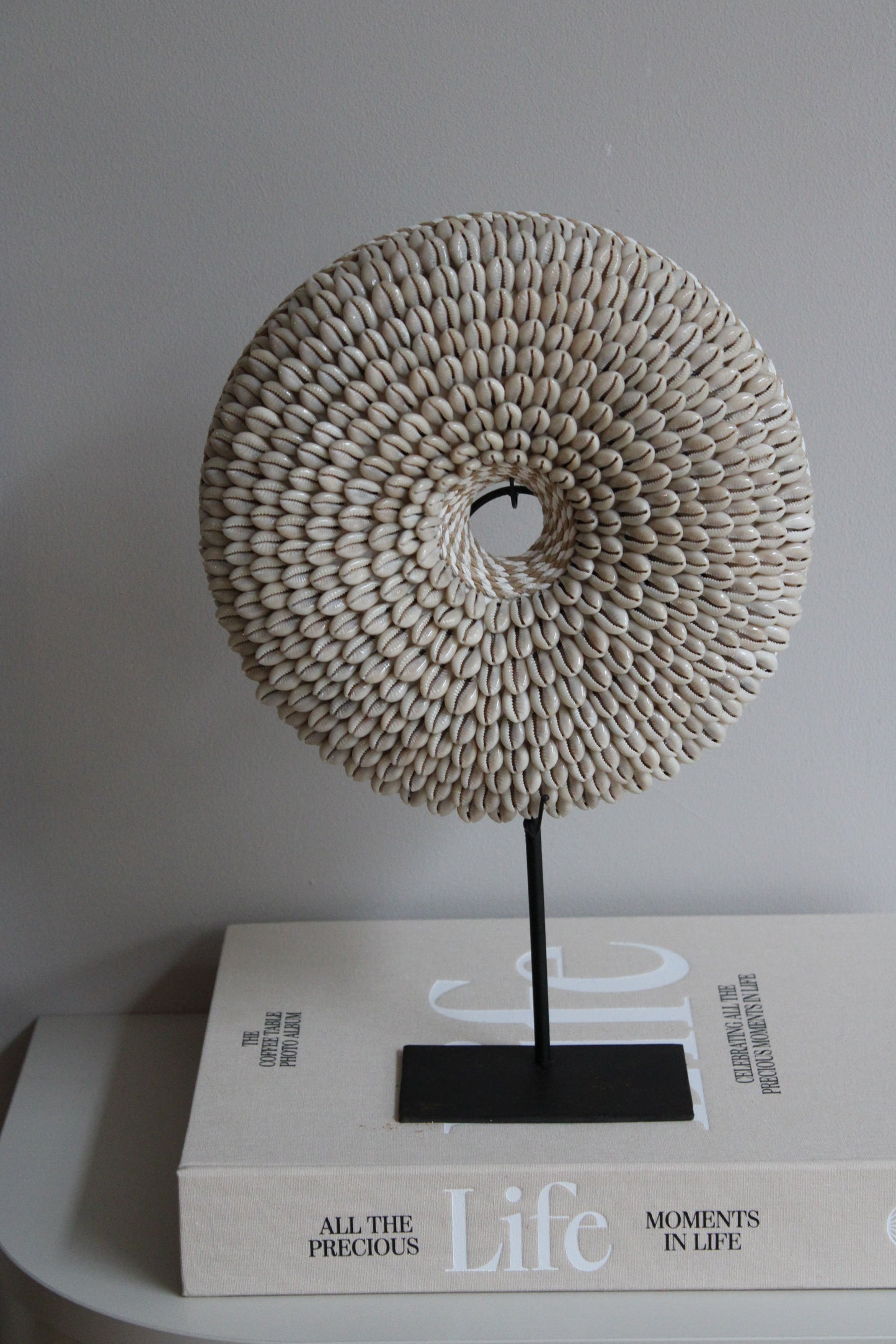 SCHELPENKETTING OP STANDAARD | KAURI