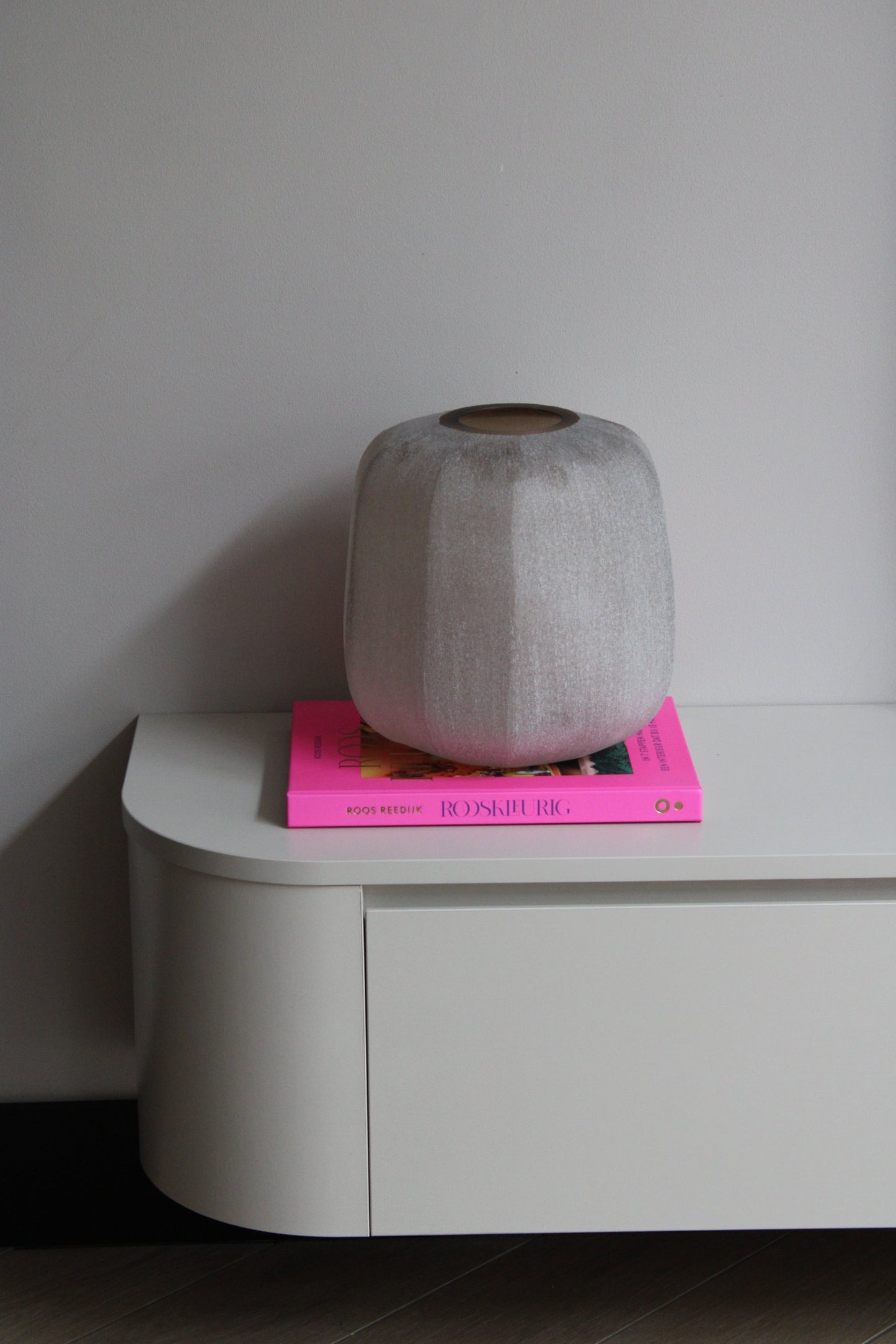 PACENGO VAAS | LIGHT&LIVING | TAUPE | M