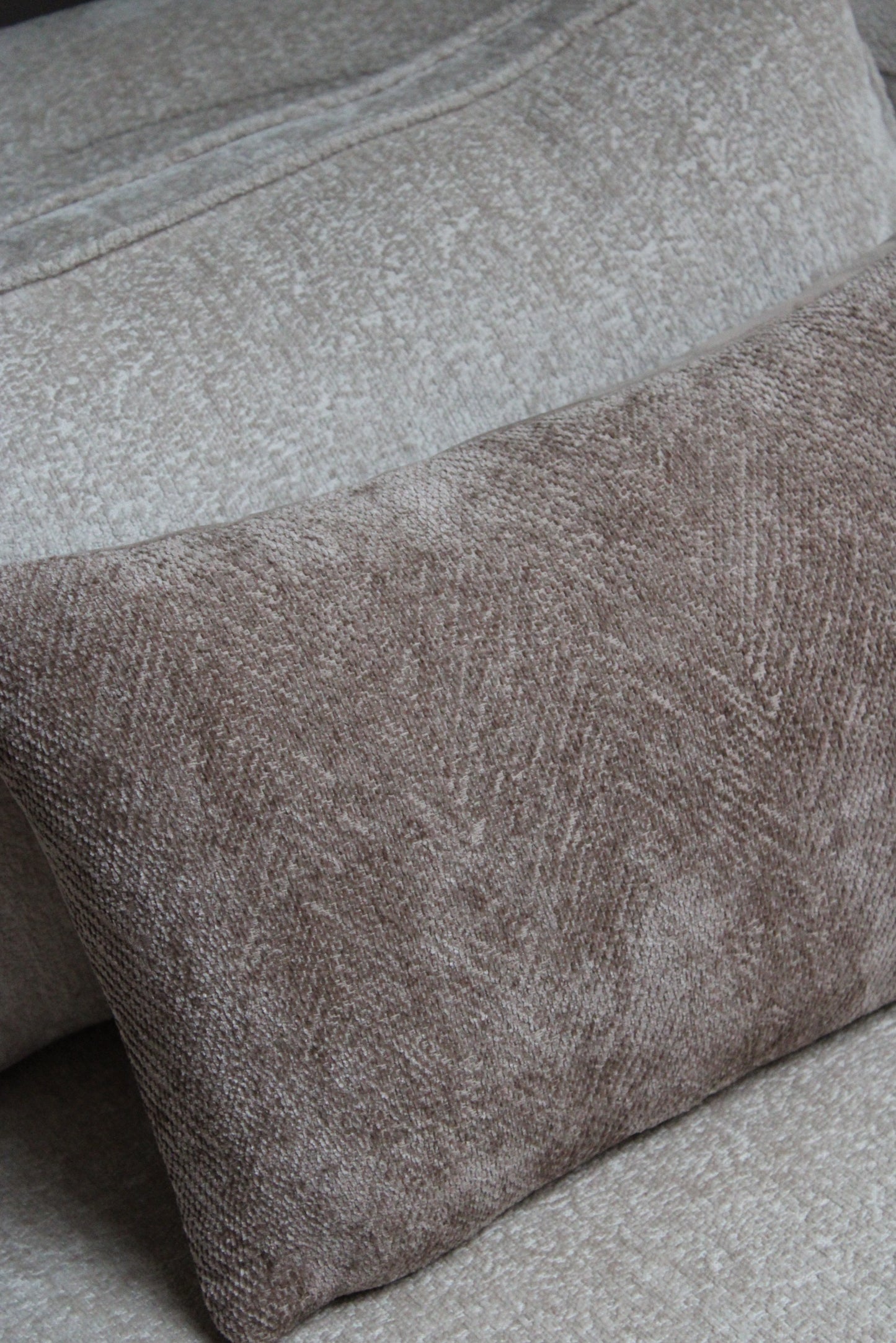 SIERKUSSEN | TAUPE | 30X50CM