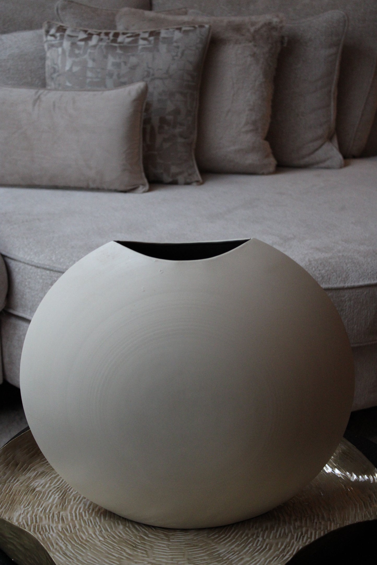 COLMORE VAAS | SAND | 42 CM