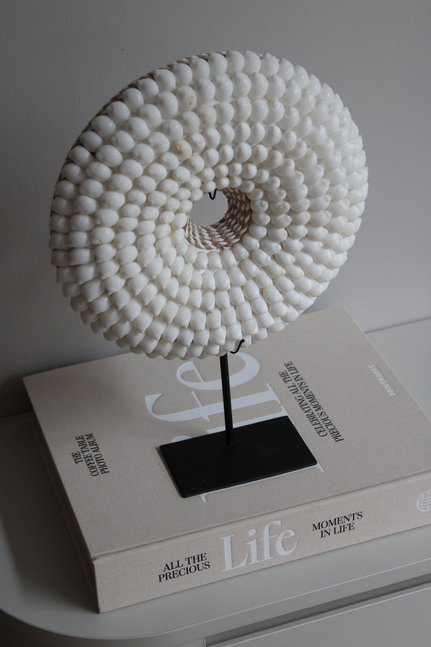 SCHELPENKETTING OP STANDAARD | WIT