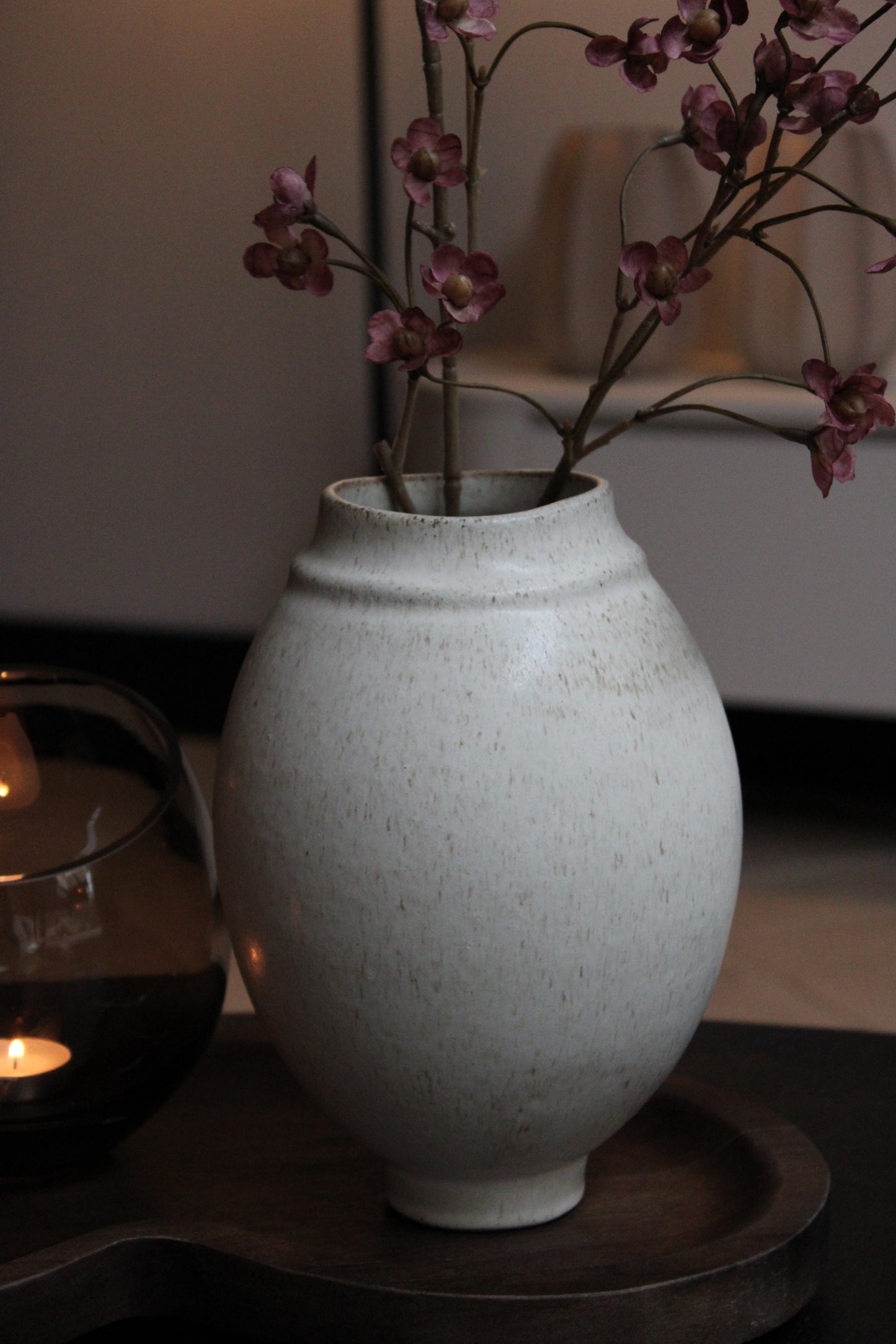 VAAS BEIGE | LIGHT & LIVING