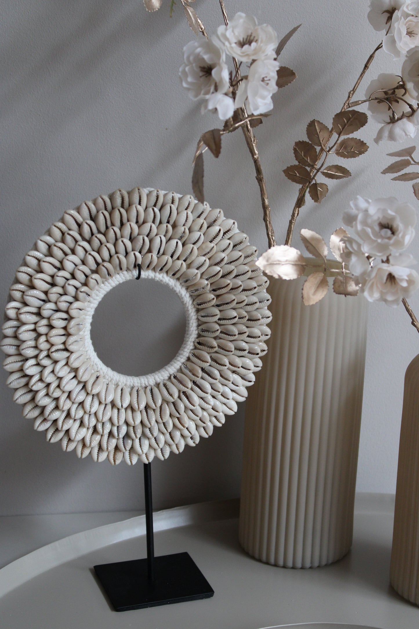 KAURI SCHELPENKETTING | OP VOET