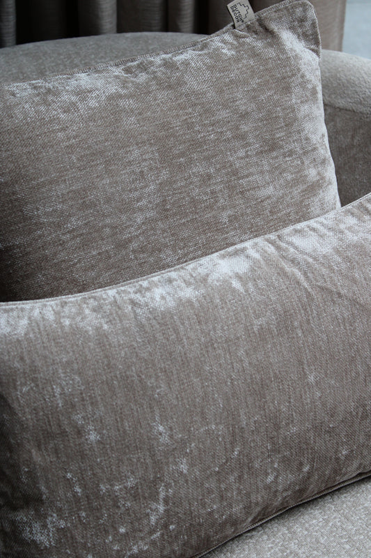 SIERKUSSEN LEWY | DIVERSE FORMATEN | PLUIMSTEEN