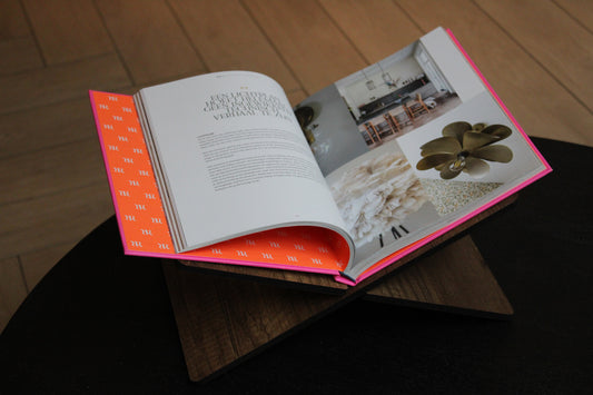 BOEKENSTANDAARD | WALNOOT | BRUIN