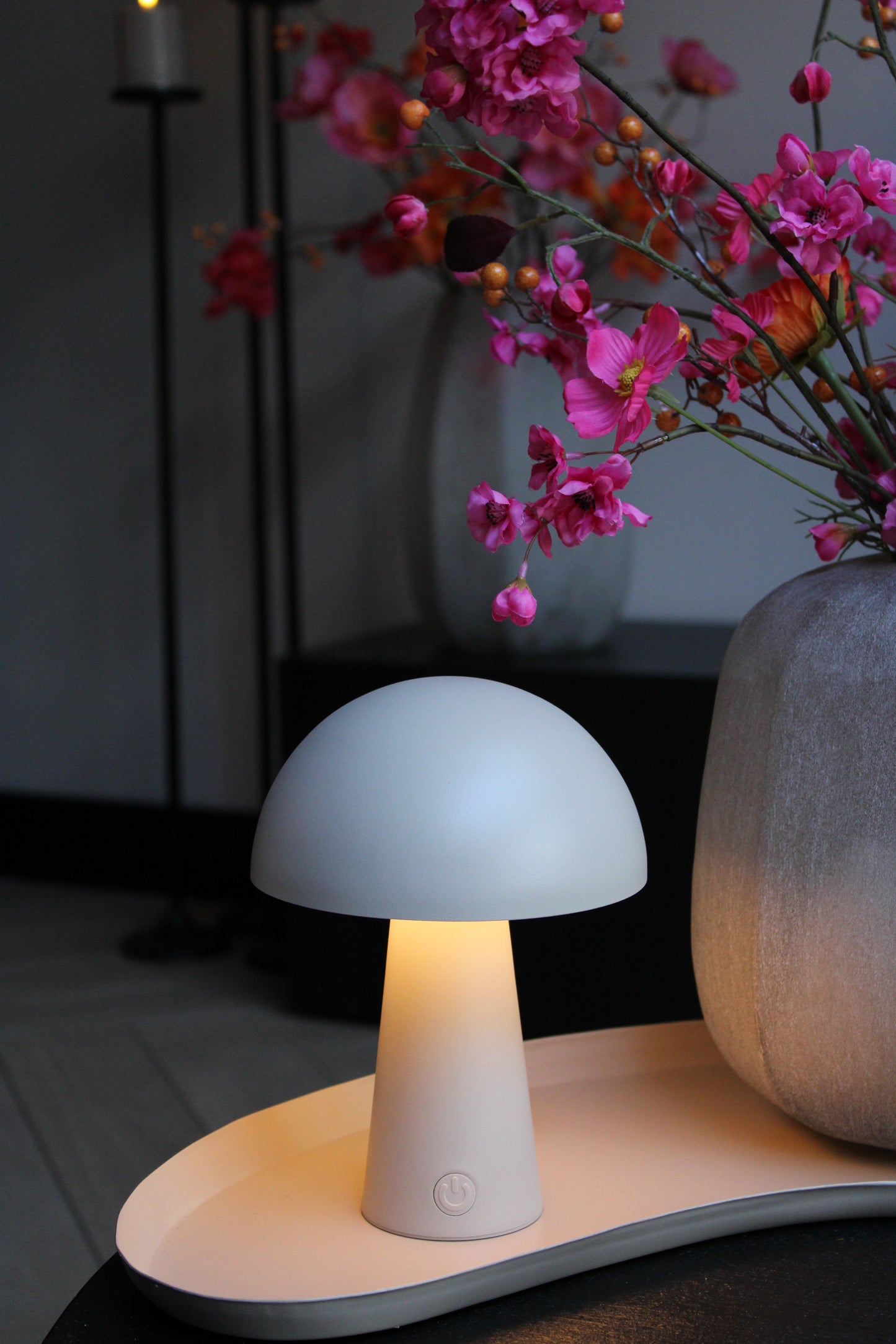 LED LAMP | OPLAADBAAR | BEIGE