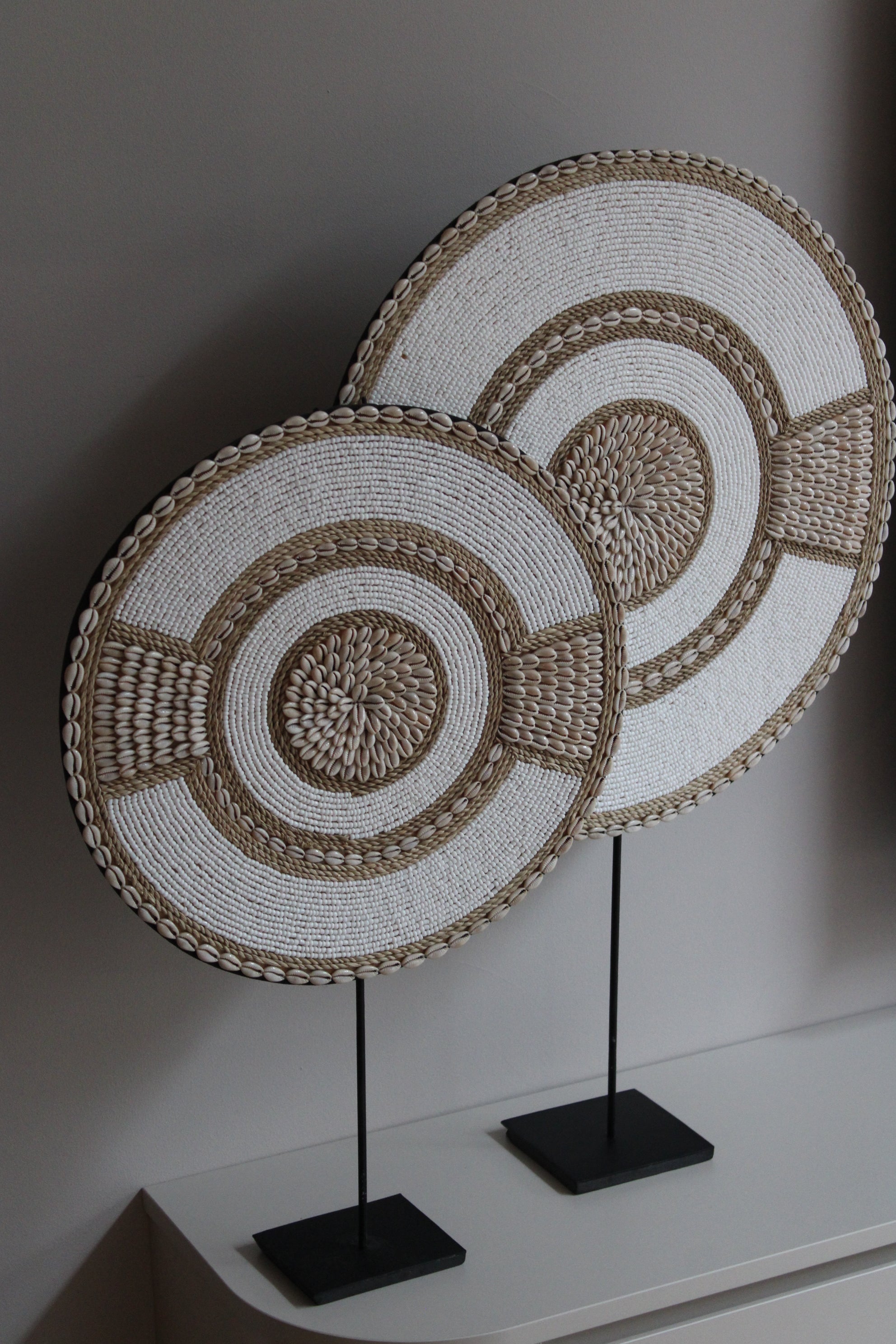 ORNAMENT SCHELP | CRÈME/WIT