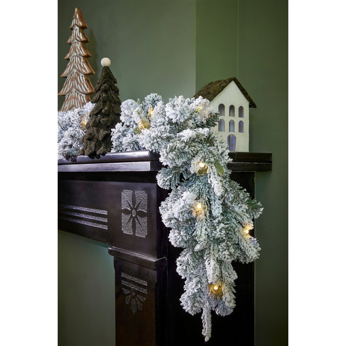 Grimshaw Guirlande met LED Verlichting en Timerfunctie - L270 x Ø25 cm - Groen