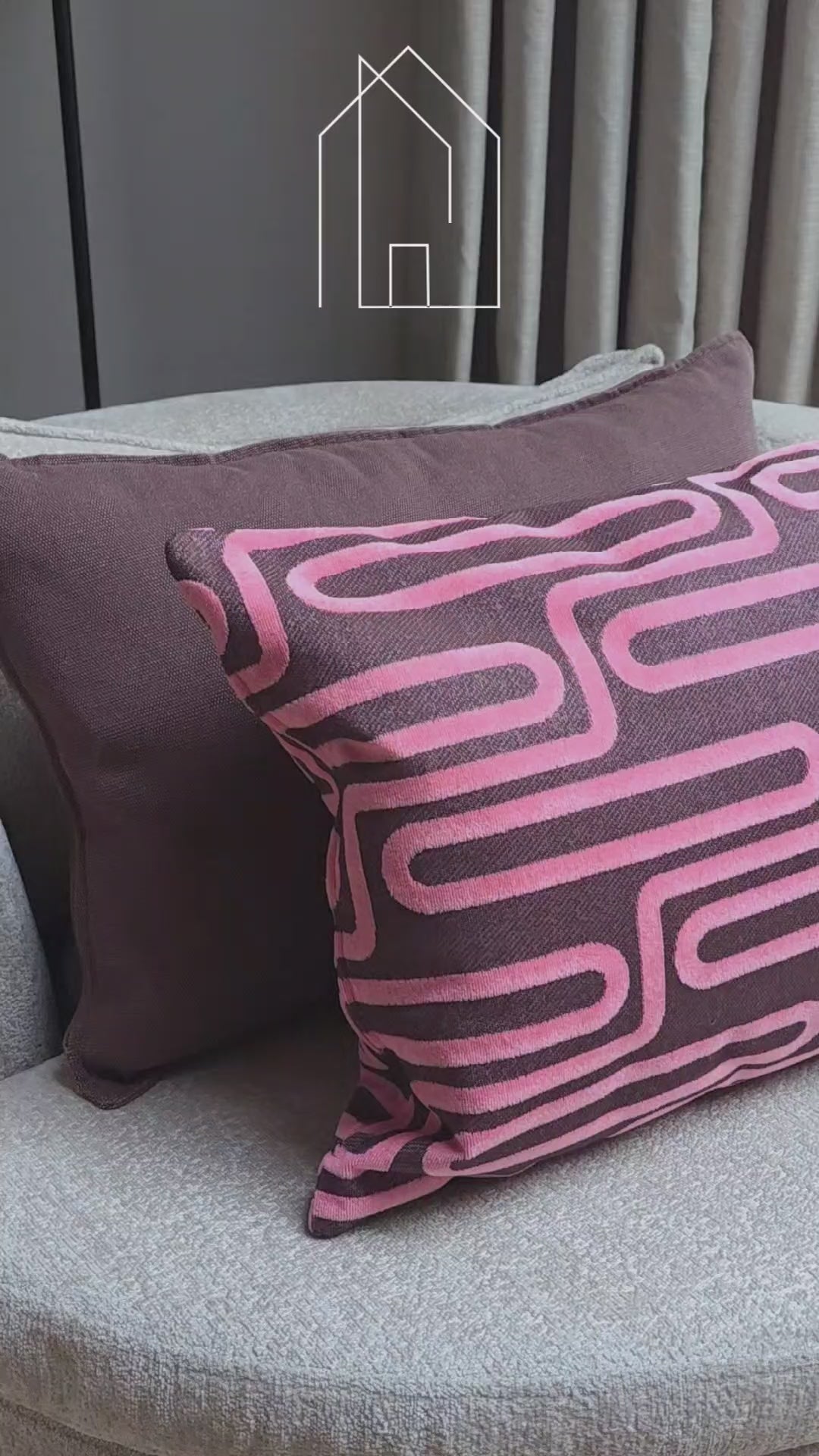 SIERKUSSEN ELRA | BURGUNDY/PINK | 45X45CM