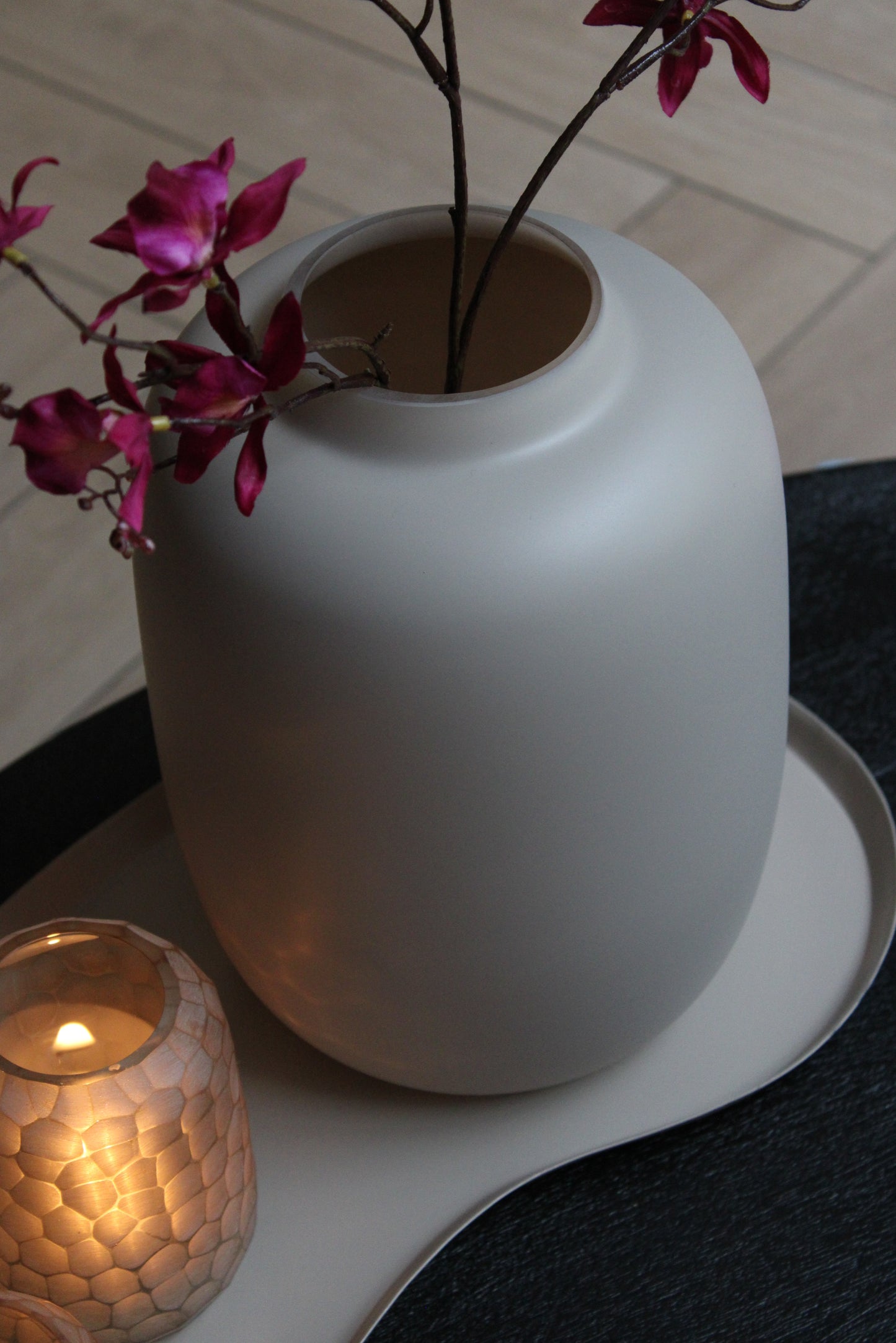 ARTIC VAAS | VASE THE WORLD |MATT IVORY