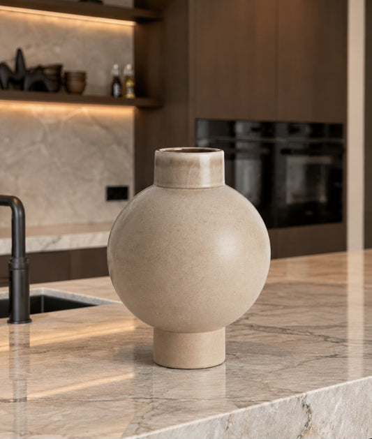 VAAS ZELATA | LIGHT & LIVING | SAND