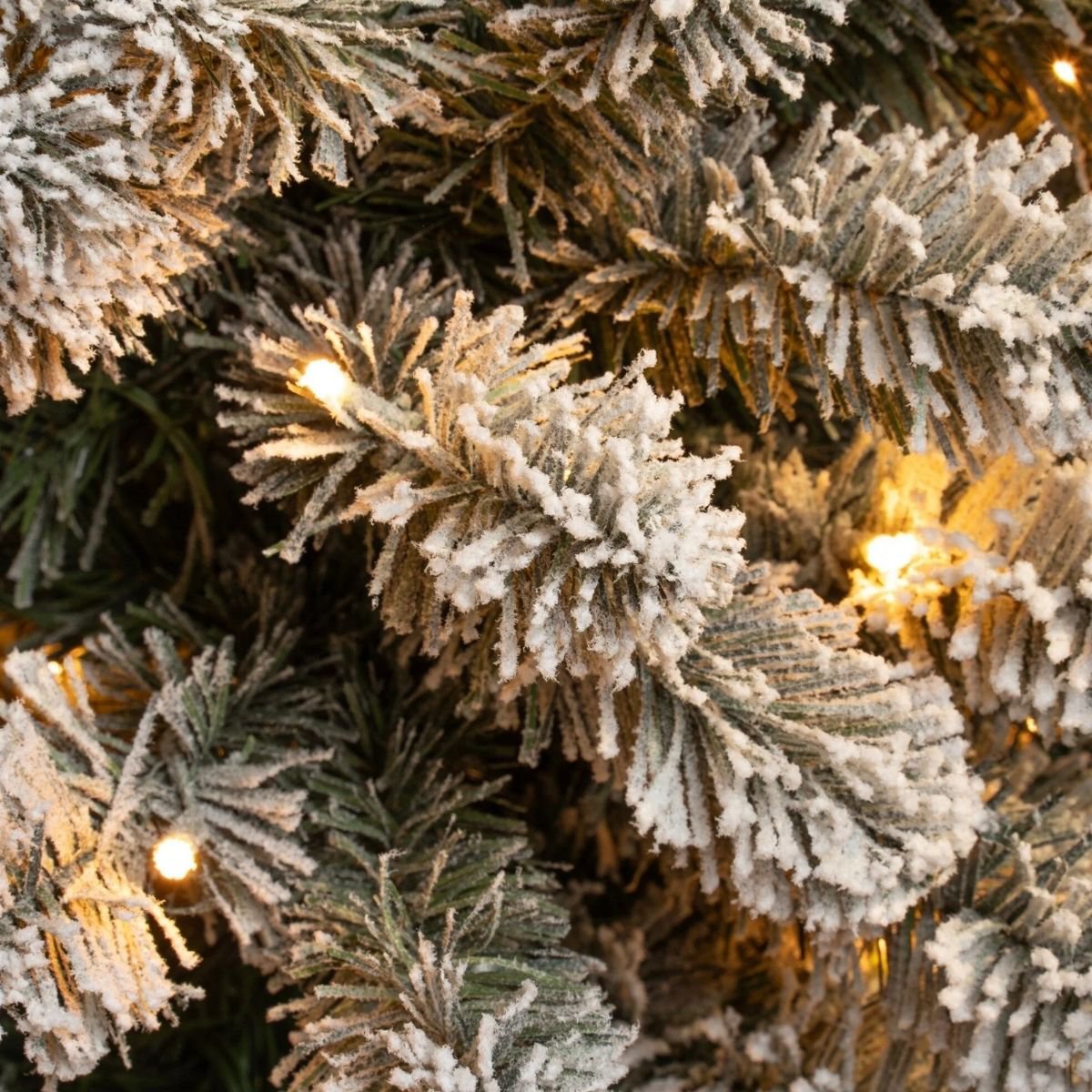 KERSTBOOM CHARLTON | SNOW | 215CM