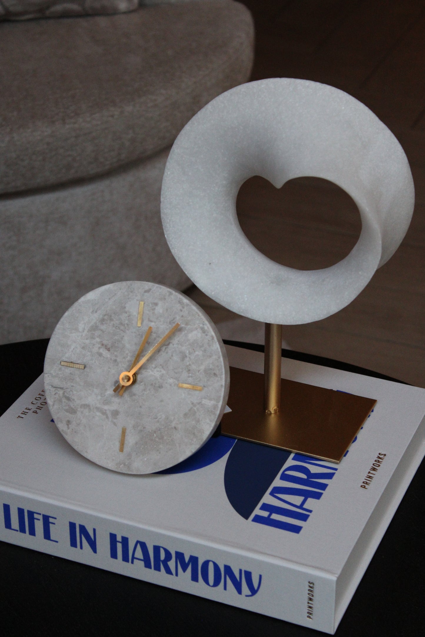 ORNAMENT BEIGE | OP VOET | LIGHT & LIVING