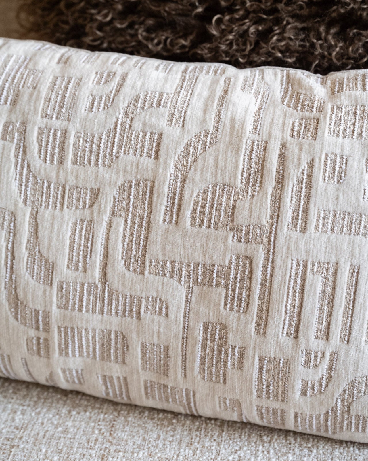 SIERKUSSEN FABIA | BEIGE | 30X50CM