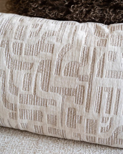 SIERKUSSEN FABIA | BEIGE | 30X50CM