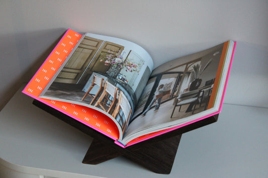 BOEKENSTANDAARD | LIGHT & LIVING | WALNUT