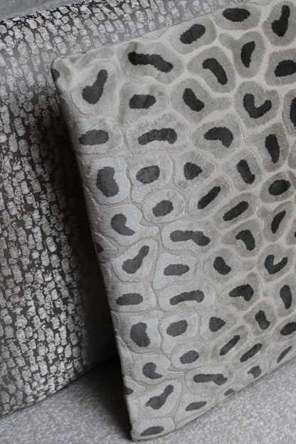 SIERKUSSEN MIRELLE | TAUPE | 45X45