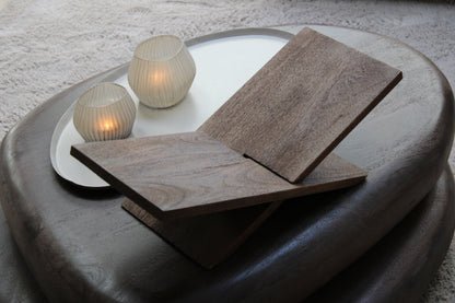 BOEKENSTANDAARD | WALNUT | BY-BOO