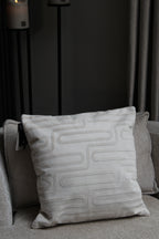 SIERKUSSEN ELRA | OFF-WHITE | 45X45CM