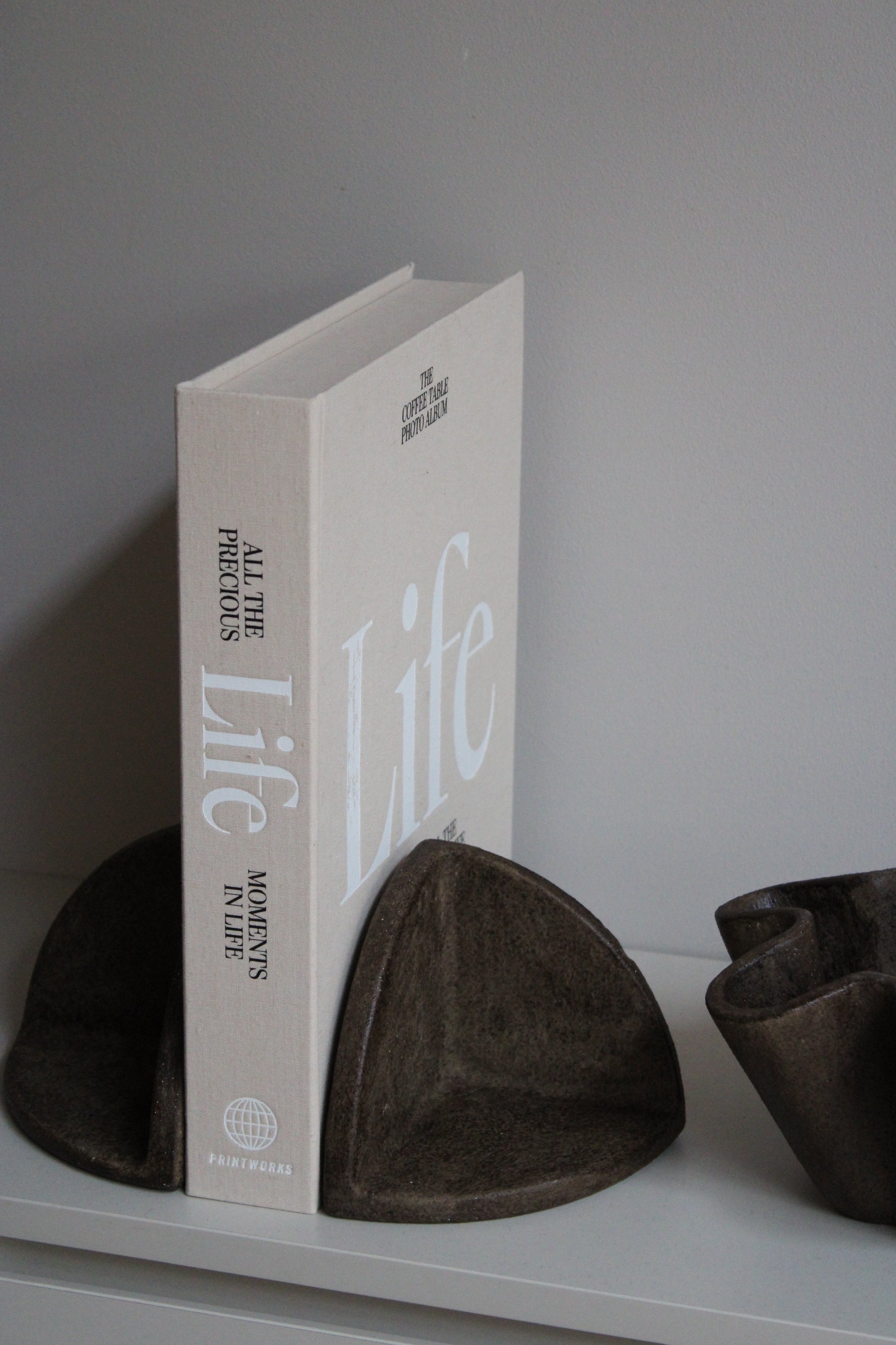 BOEKENSTANDAARD | SET VAN 2 | WALNUT