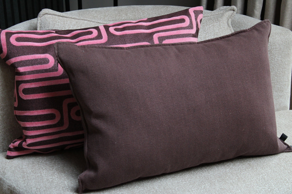 SIERKUSSEN | MAROON | 40X60CM