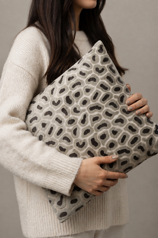 SIERKUSSEN MIRELLE | TAUPE | 45X45