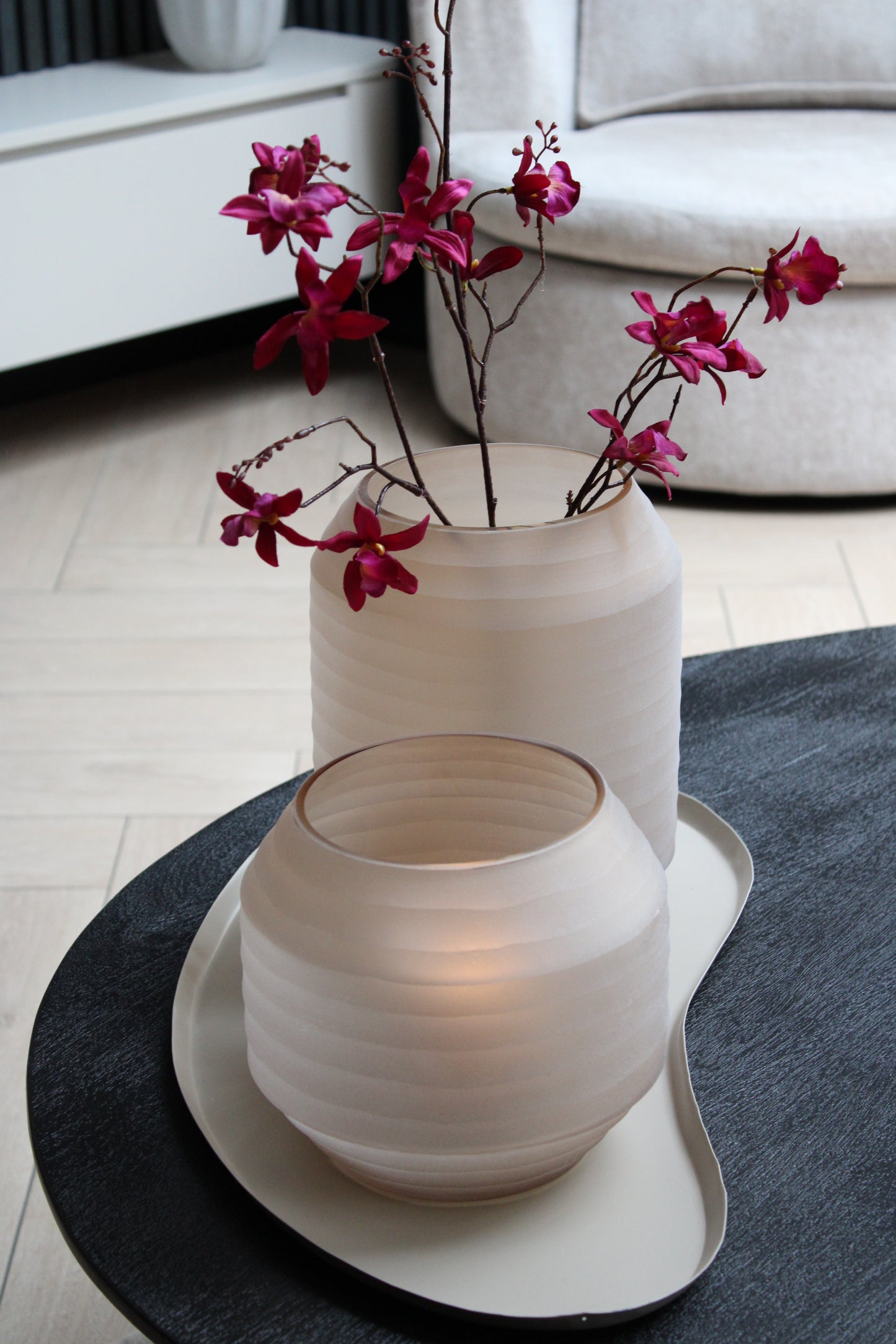 VAAS MAYRA | BEIGE | GLAS