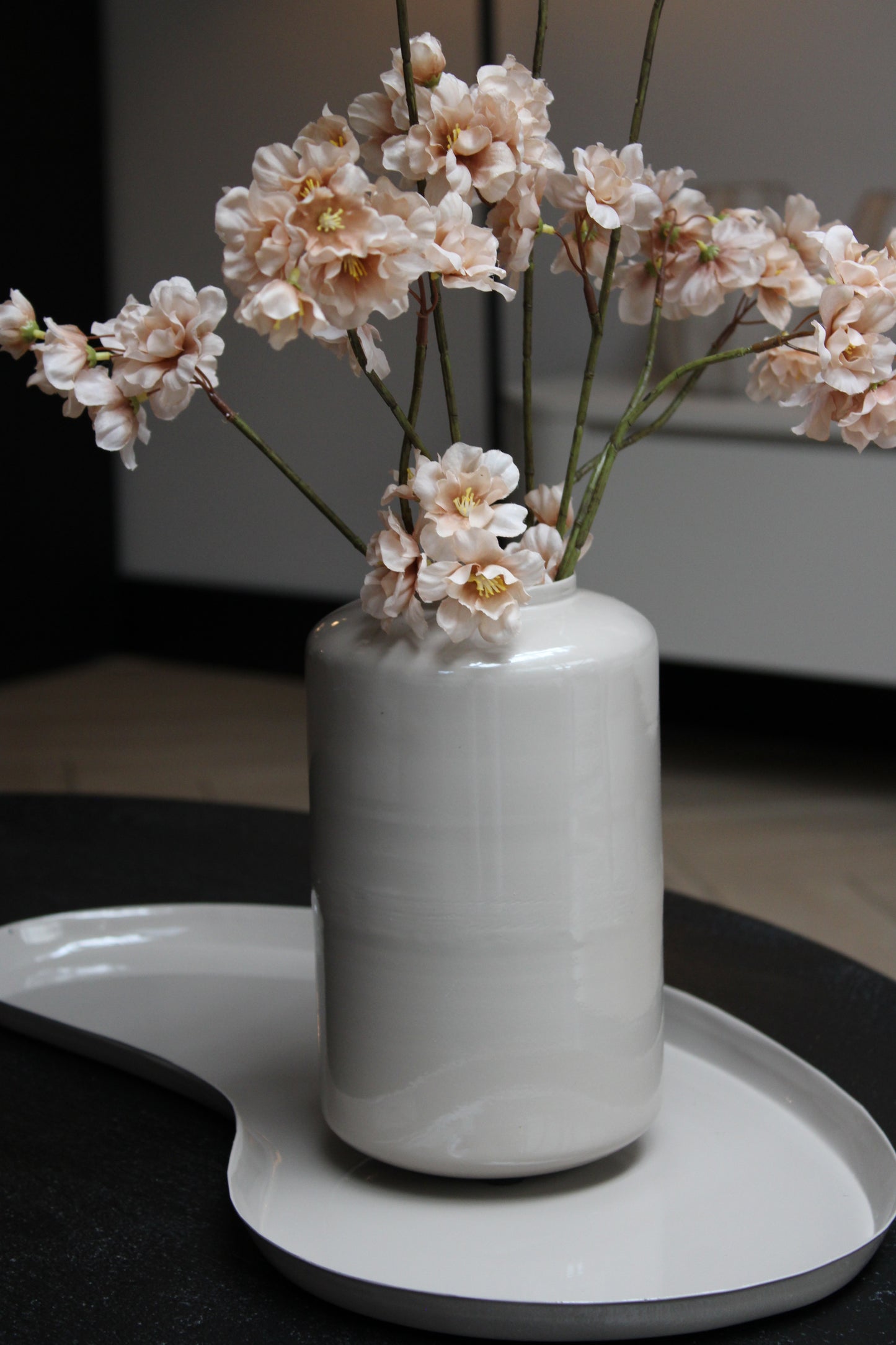 VAAS | GLOSSY SAND | 22CM