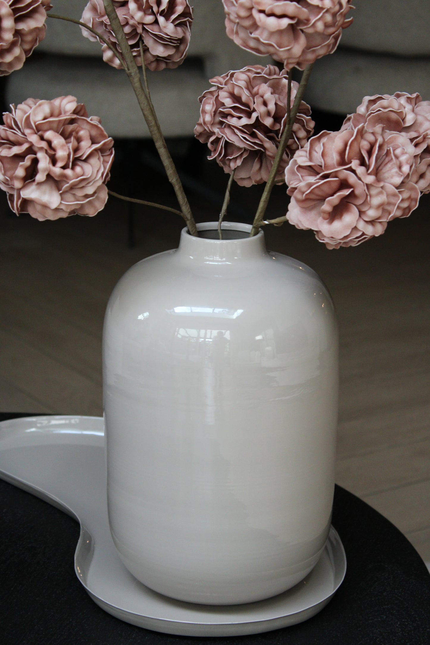 VAAS | GLOSSY SAND | 32CM